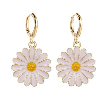 White Daisy Flower Earring