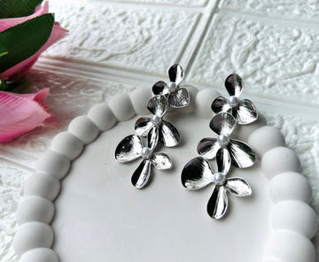 Dazzling Silver leaf chandelier Earring