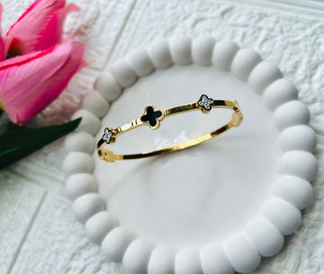 Dynamic Diva anti-tarnish bangle Bracelet