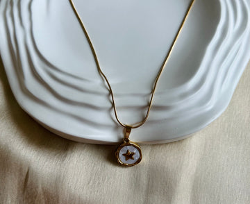 White star necklace