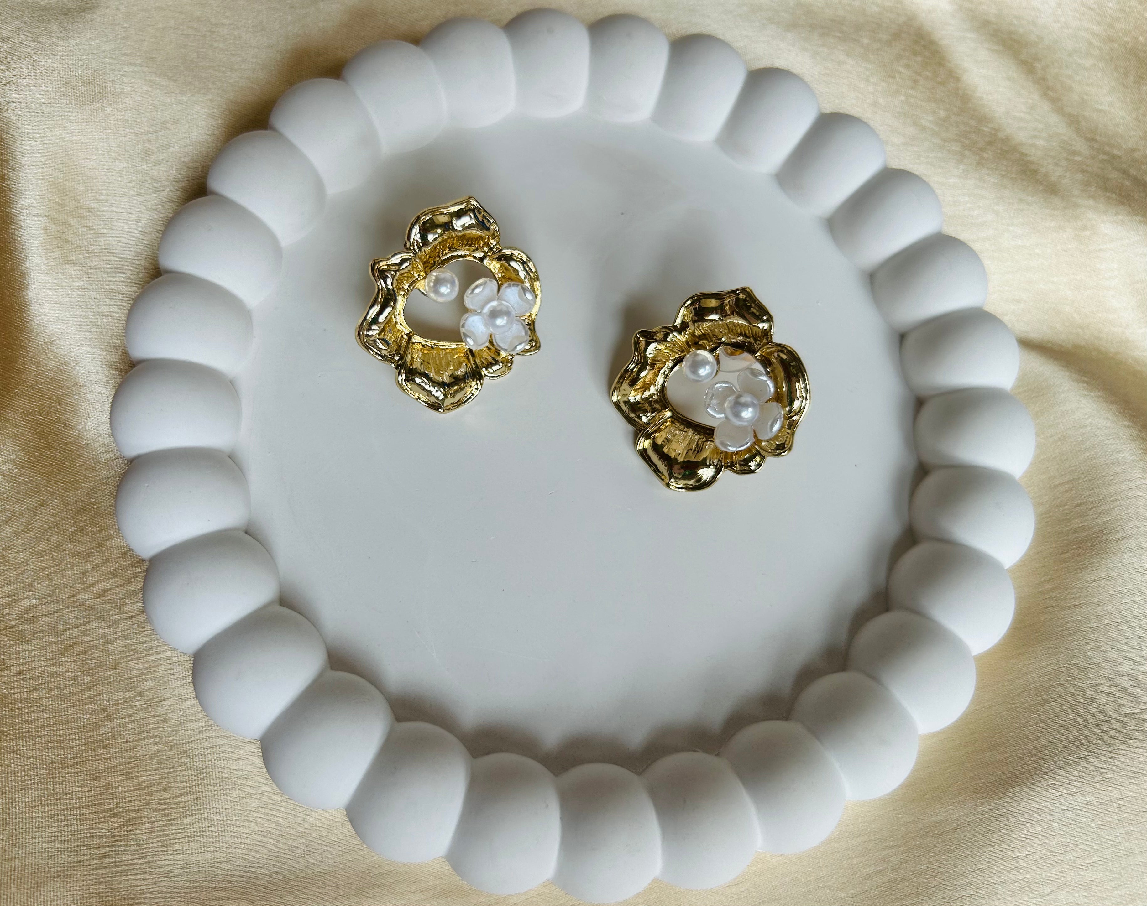 White Pearl Earring