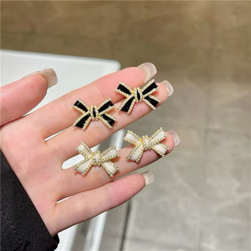 Cute White Bow Earring