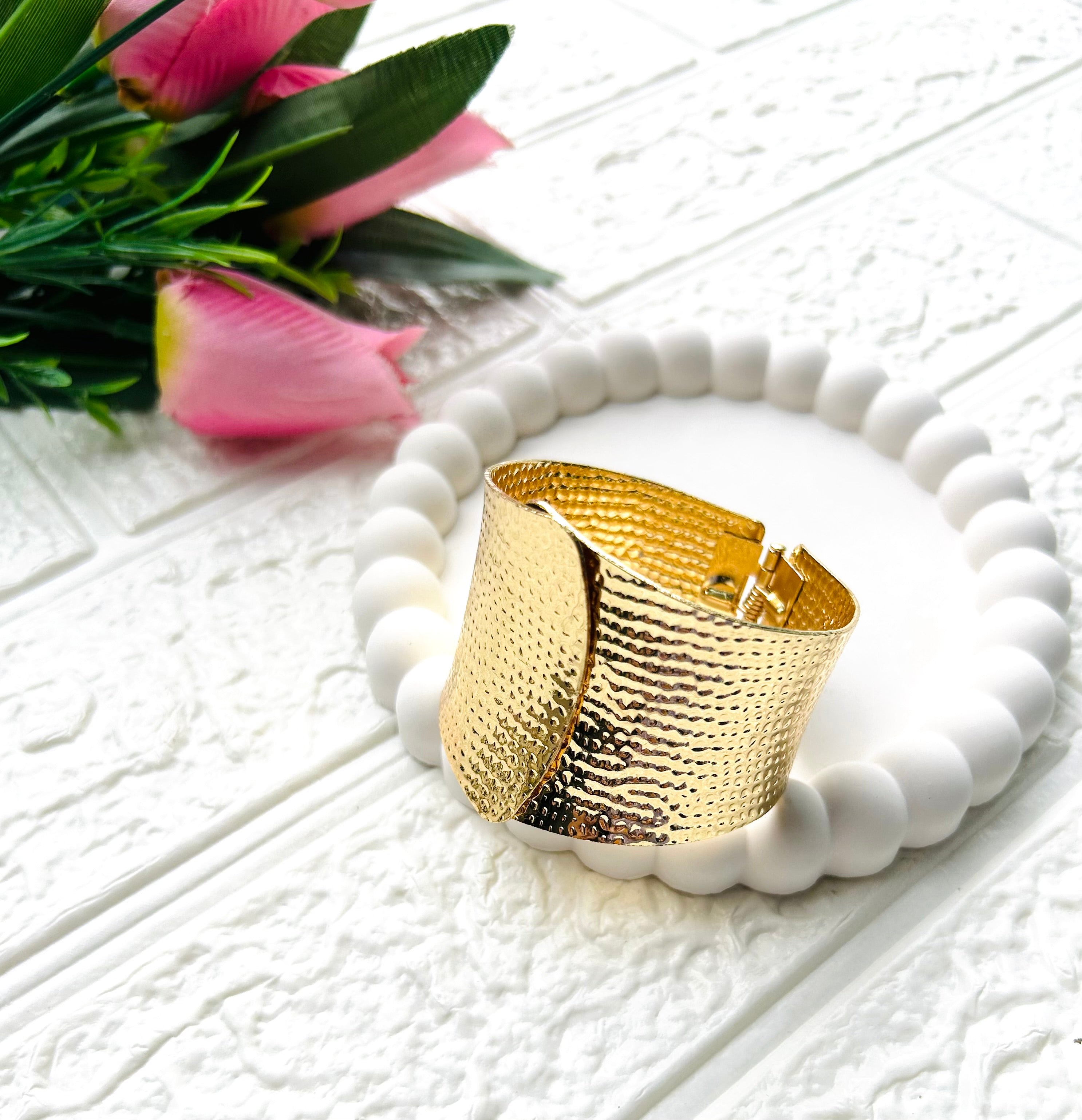 Ira antique cuff Bracelet
