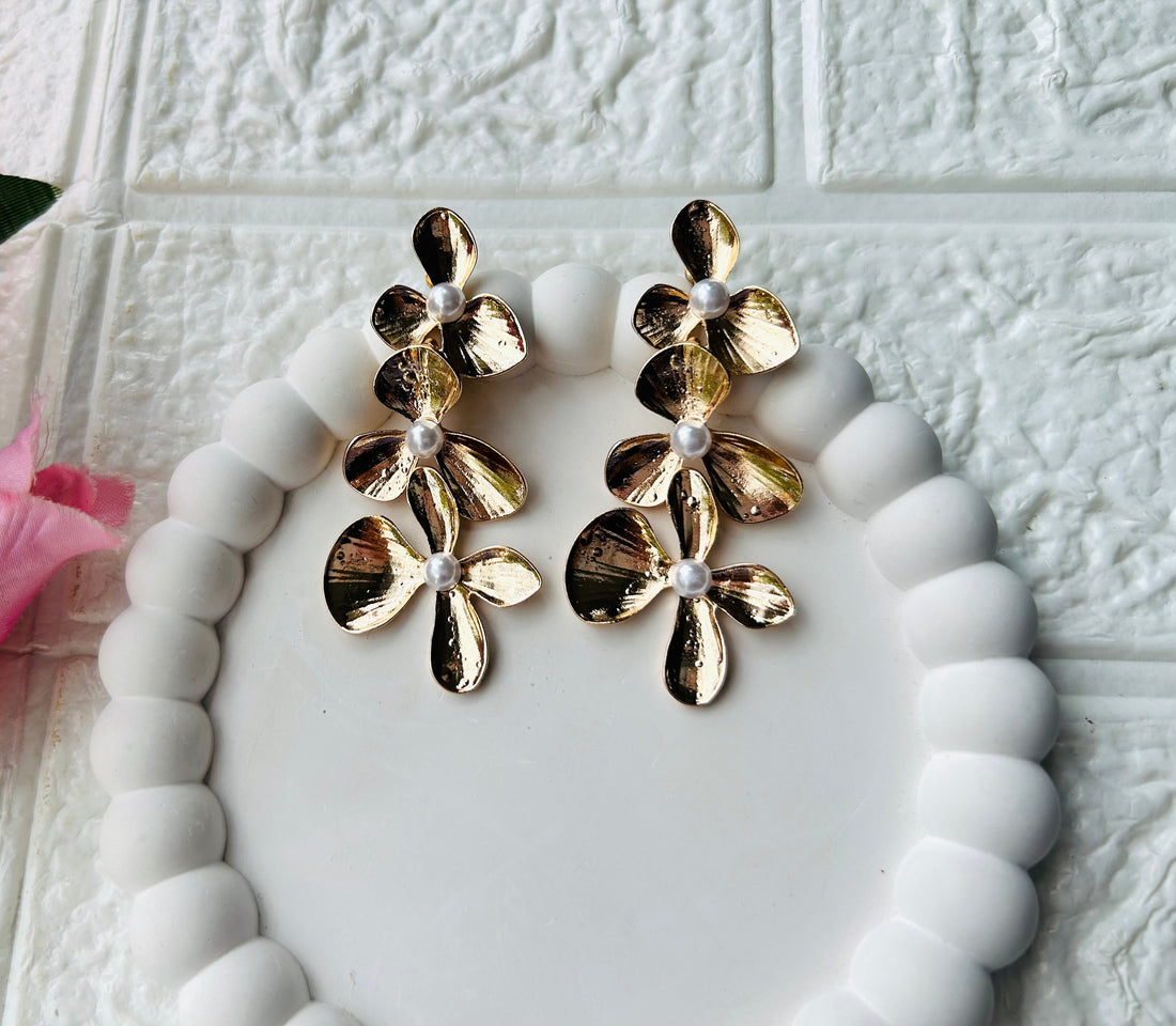 Dazzling Golden leaf chandelier earring