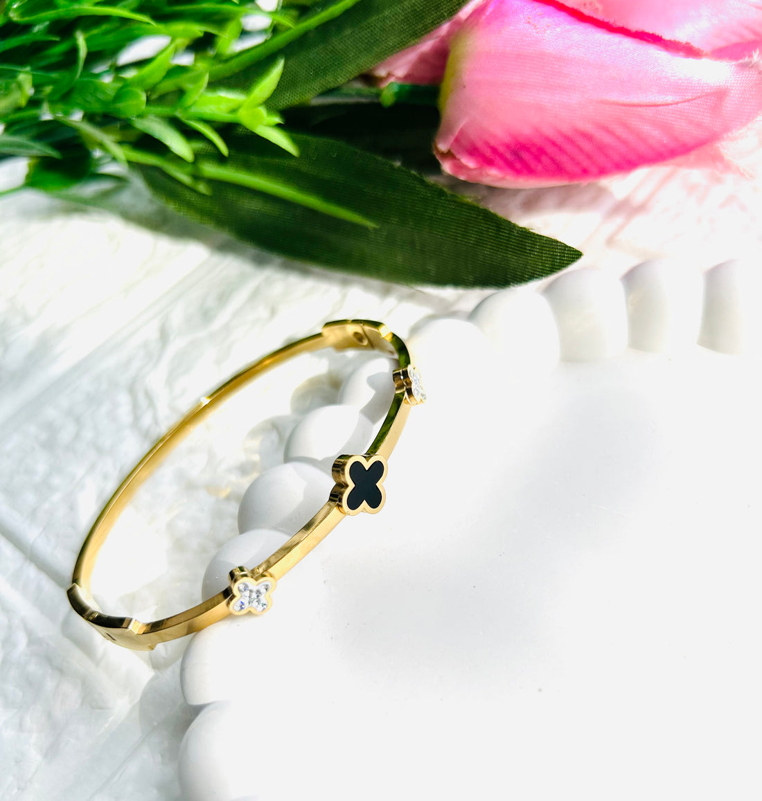 Dynamic Diva anti-tarnish bangle Bracelet