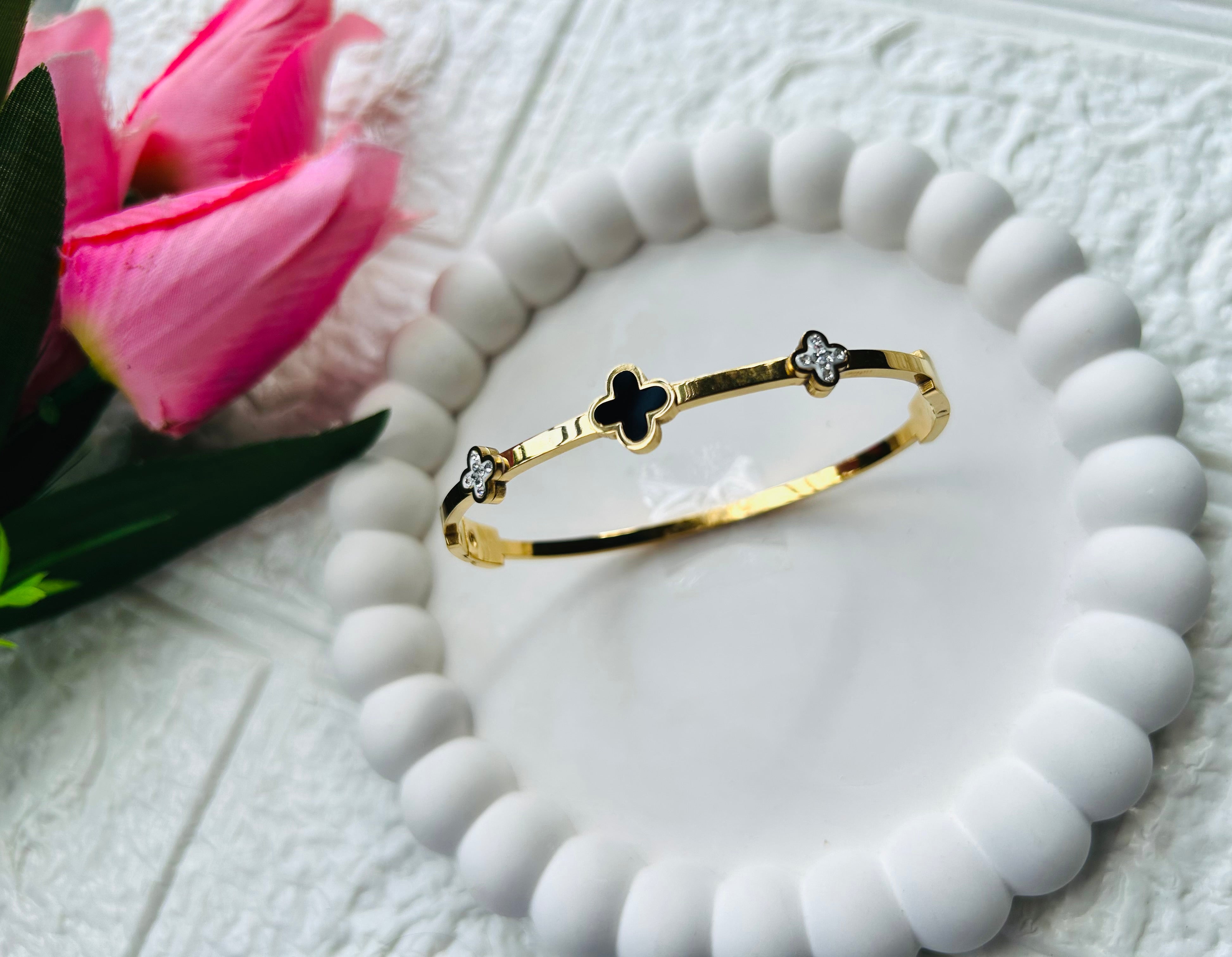 Celebrity Diva Anti-Tarnish bangle set