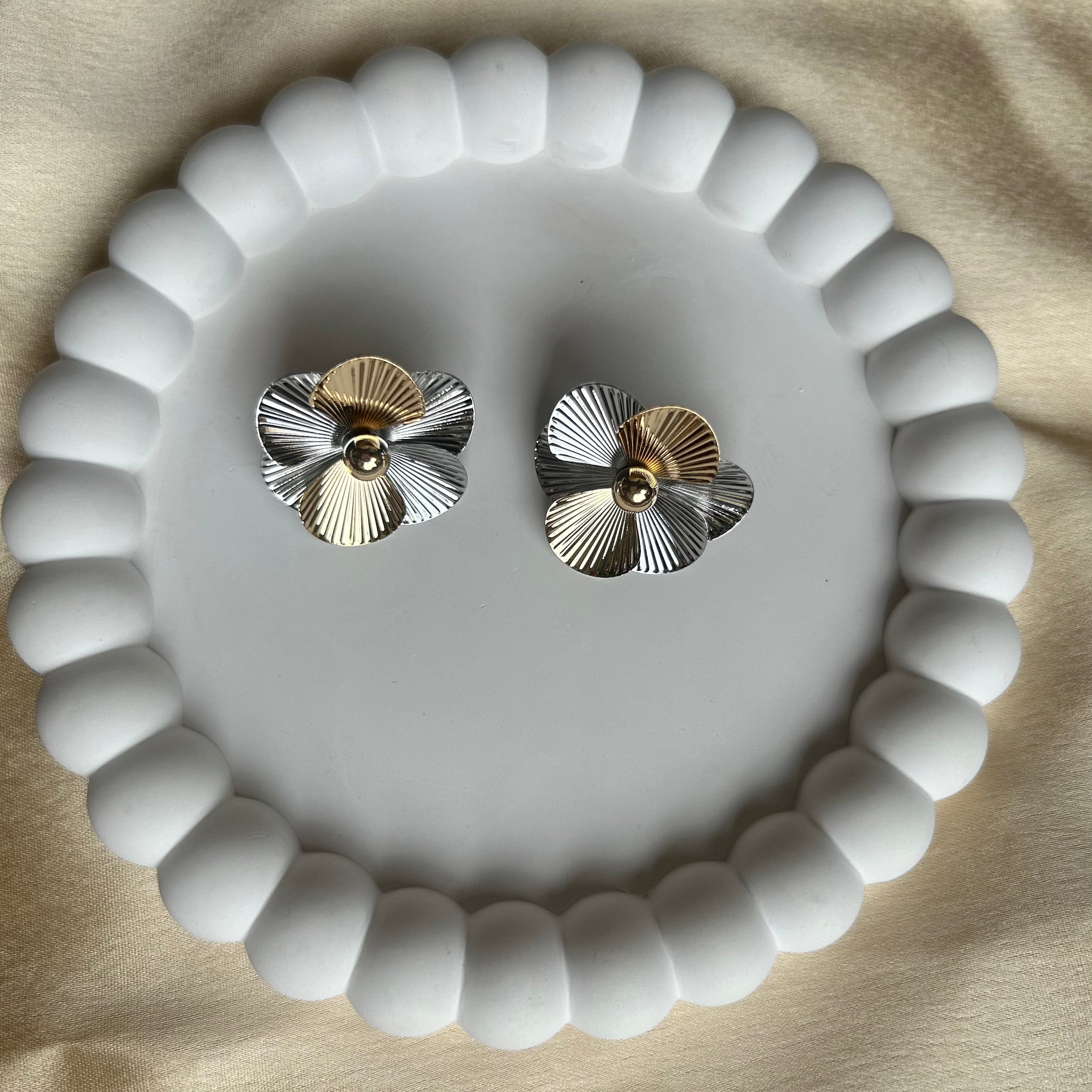 Chic Flower Earring