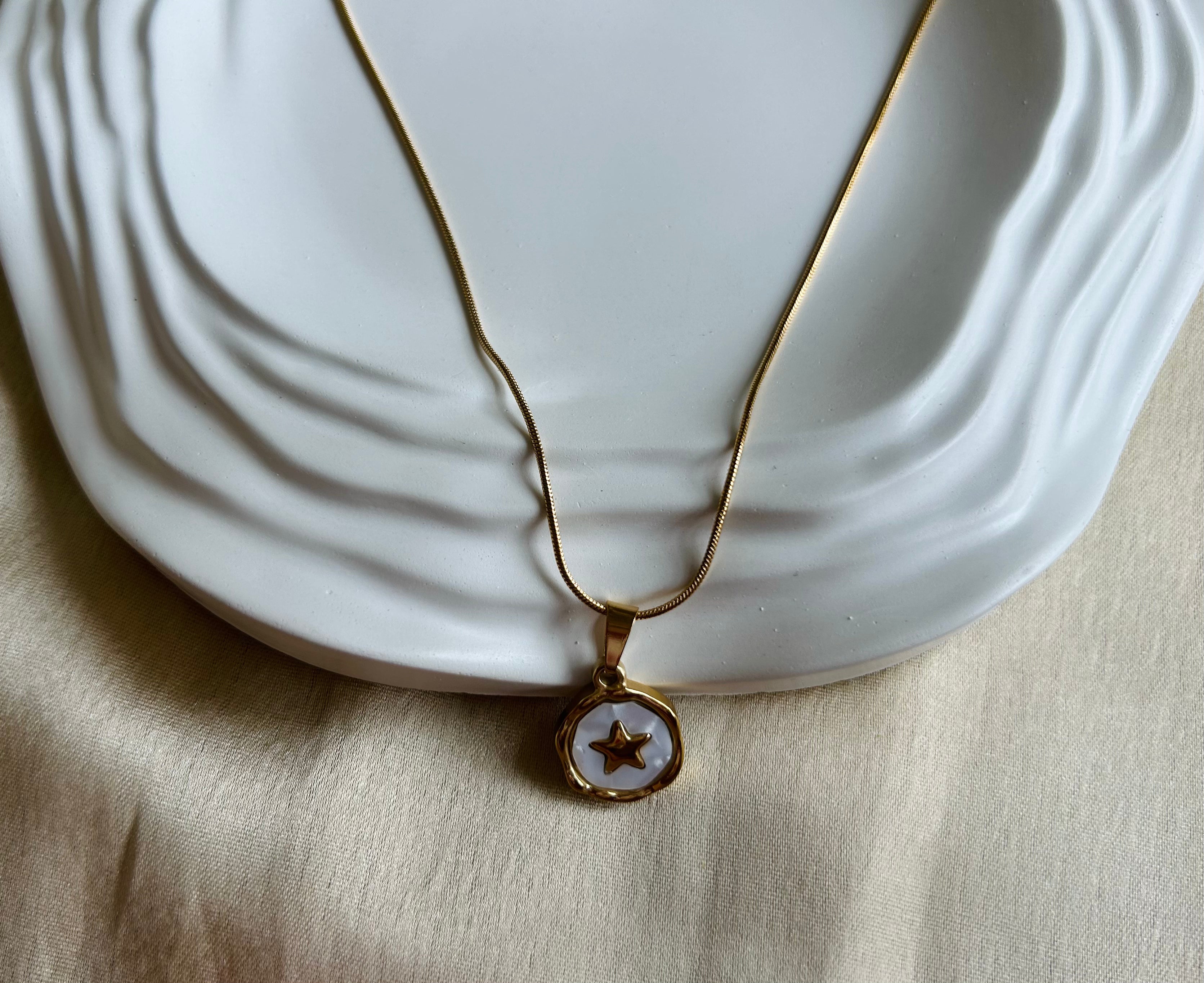 White star necklace