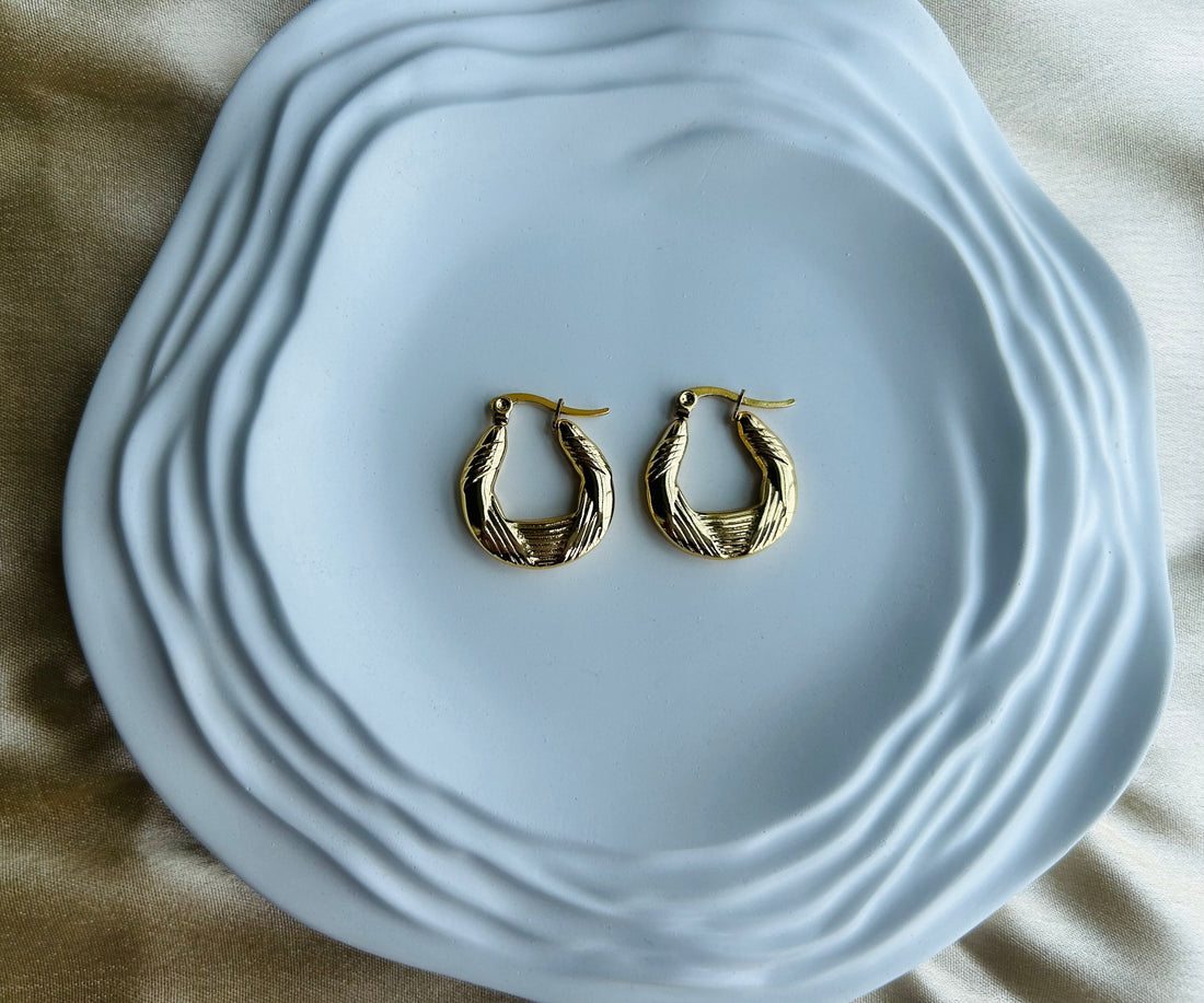 Smart Chic Hoop Earring
