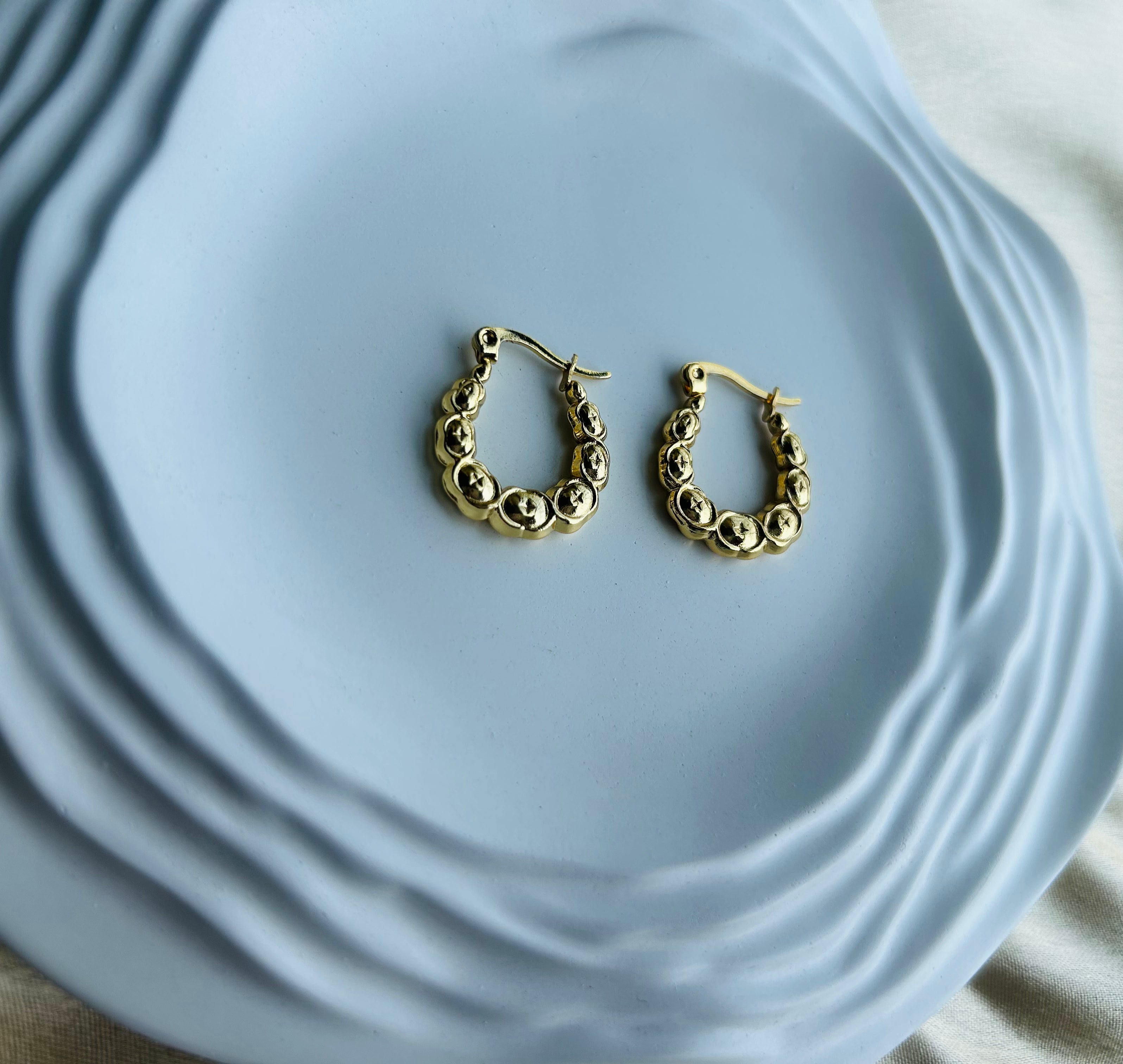 Dazzle Hoop earring