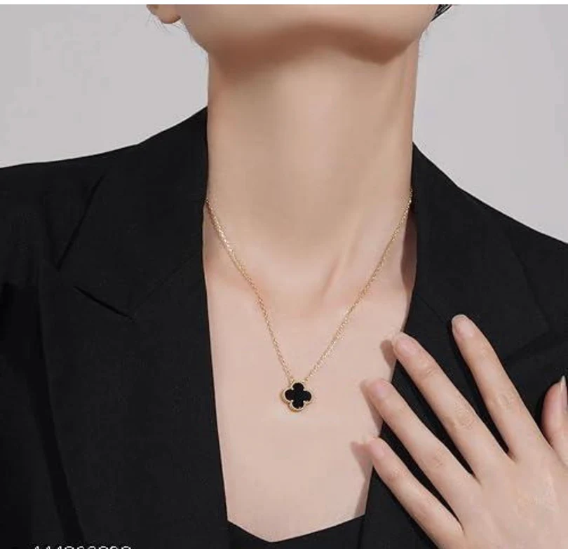 Black Bee Necklace Black Bee Necklace - Image 1